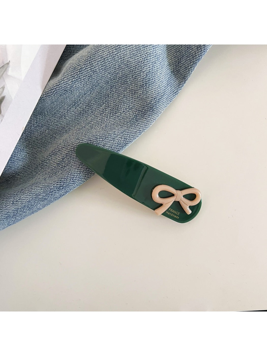 Beau - Solid Color Teardrop Hair Clip