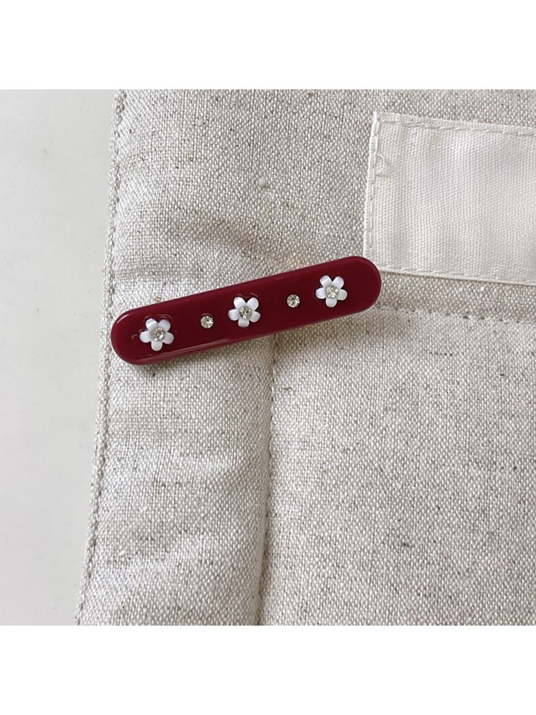 Beau - Floral Rectangular Hair Clip