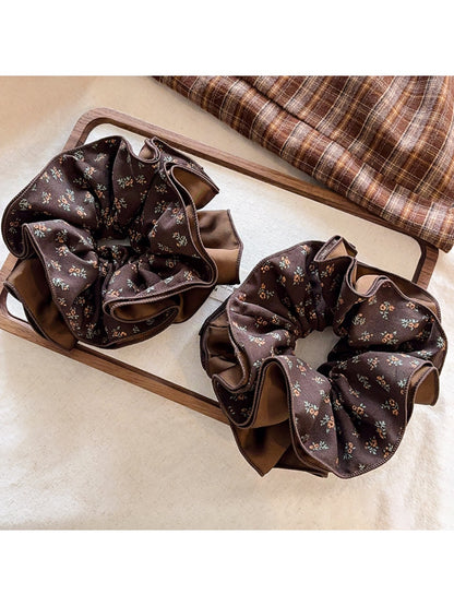 Gifty - Brown Floral Satin Scrunchie