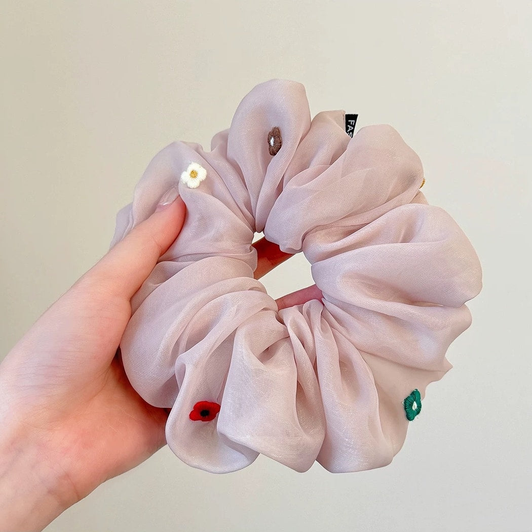 Gifty - Delicate Embroidered Flower Mesh Scrunchie
