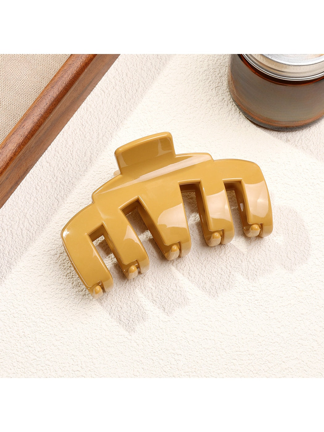 Beau - Soft Feel Arched Plastic Hair Styling Claw Clip