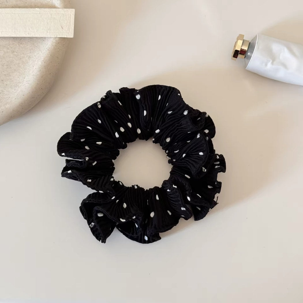 Gifty - Simple Pleated Polka Dot Scrunchie