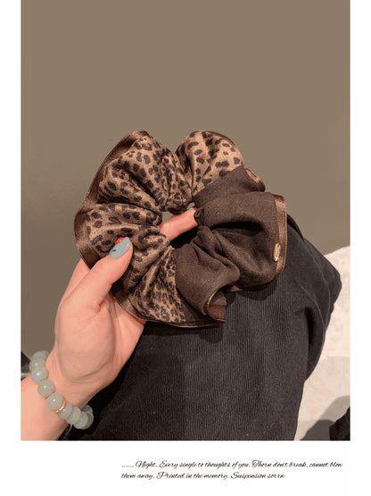 Gifty - Fashionable Leopard Hair Scrunchie