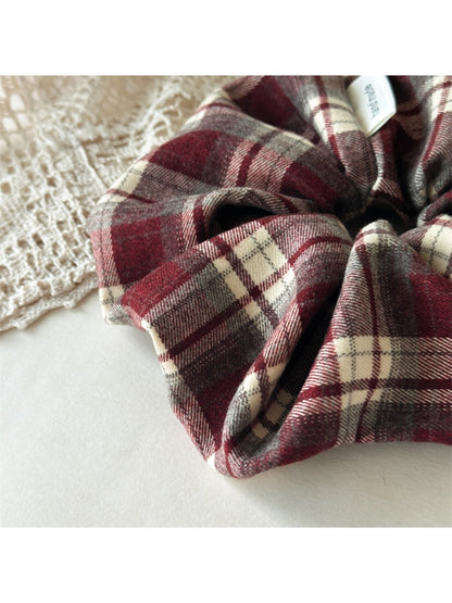 Gifty - Preppy Style Retro Plaid Scrunchie