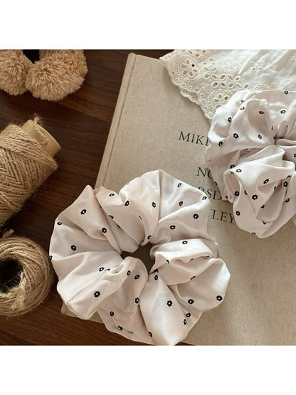 Gifty - Polka Dot Print Scrunchie Hair Ties