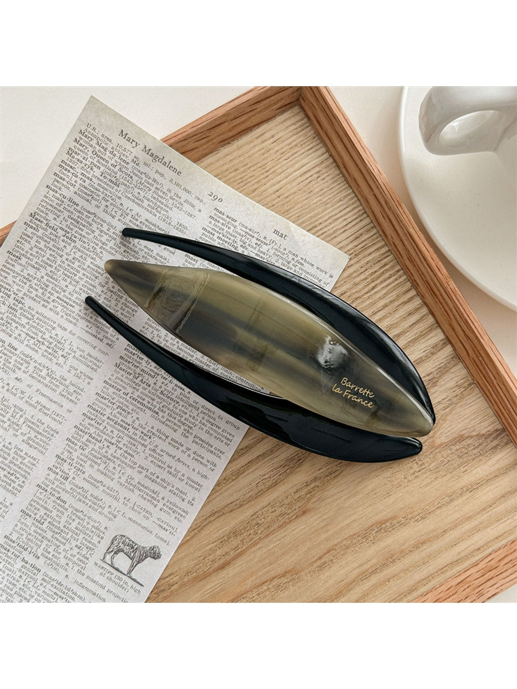 Beau - Line Detail Acetate Barrette Hair Clip