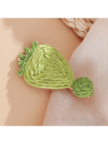 Beau raffia woven strawberry flower hair clip with intricate weaving pattern