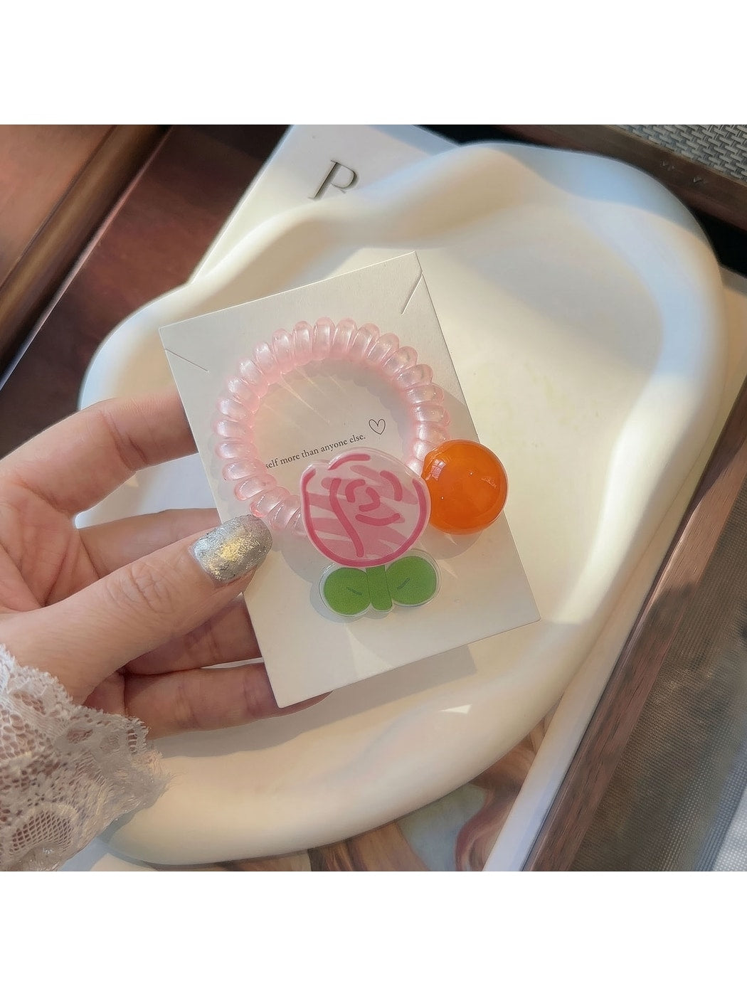 Gifty - Plastic Flower Bead Spiral Ponytail Hair Tie