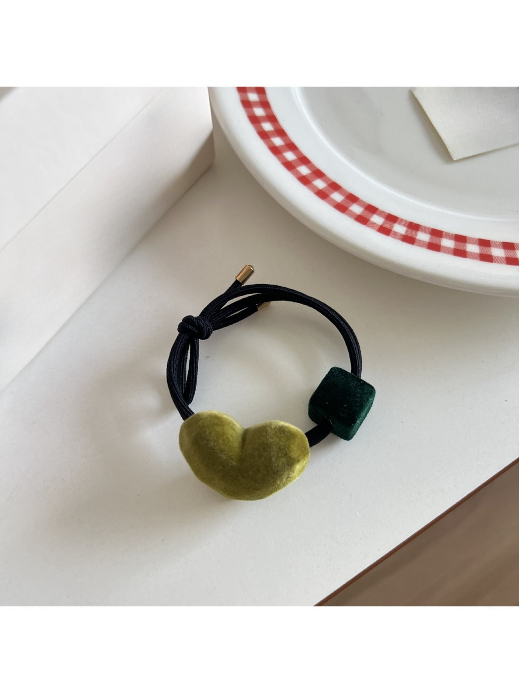 Gifty - Simple Cute Heart Shape Hair Tie