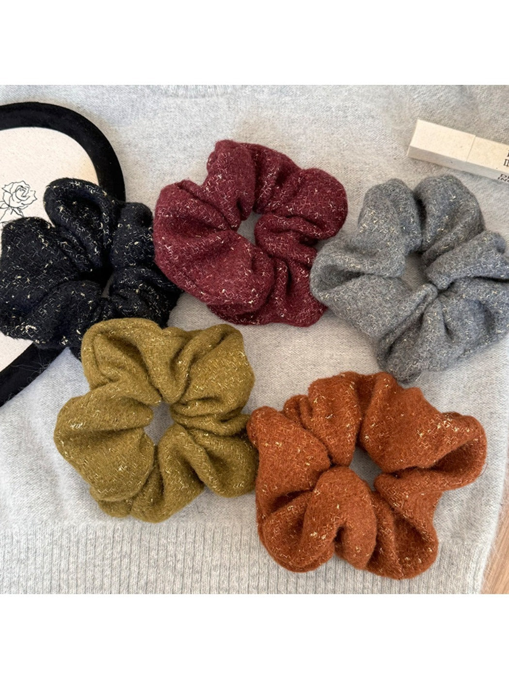 Gifty - Elegant Soft Plush Scrunchie