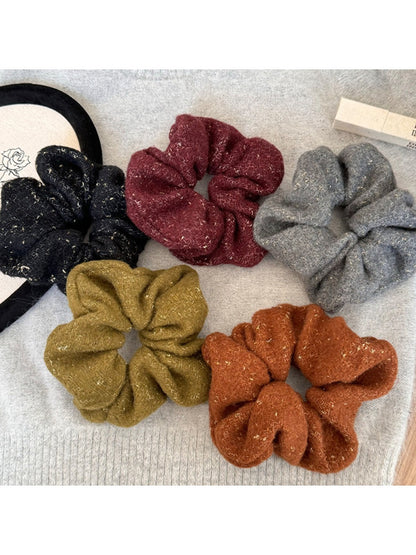 Gifty - Elegant Soft Plush Scrunchie