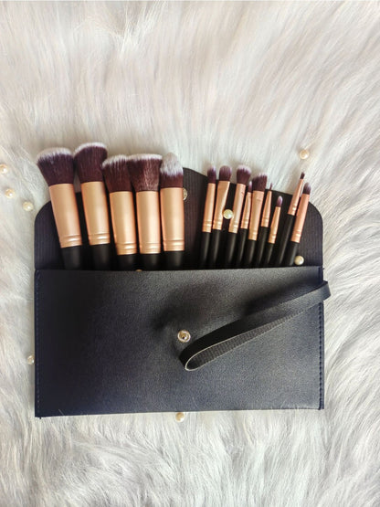Smoosh - 14 Piece Professional Makeup Brush Set