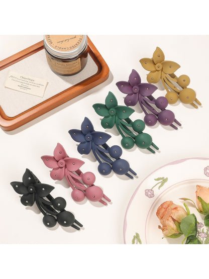 Beau - Floral Hair Clips Fashionable