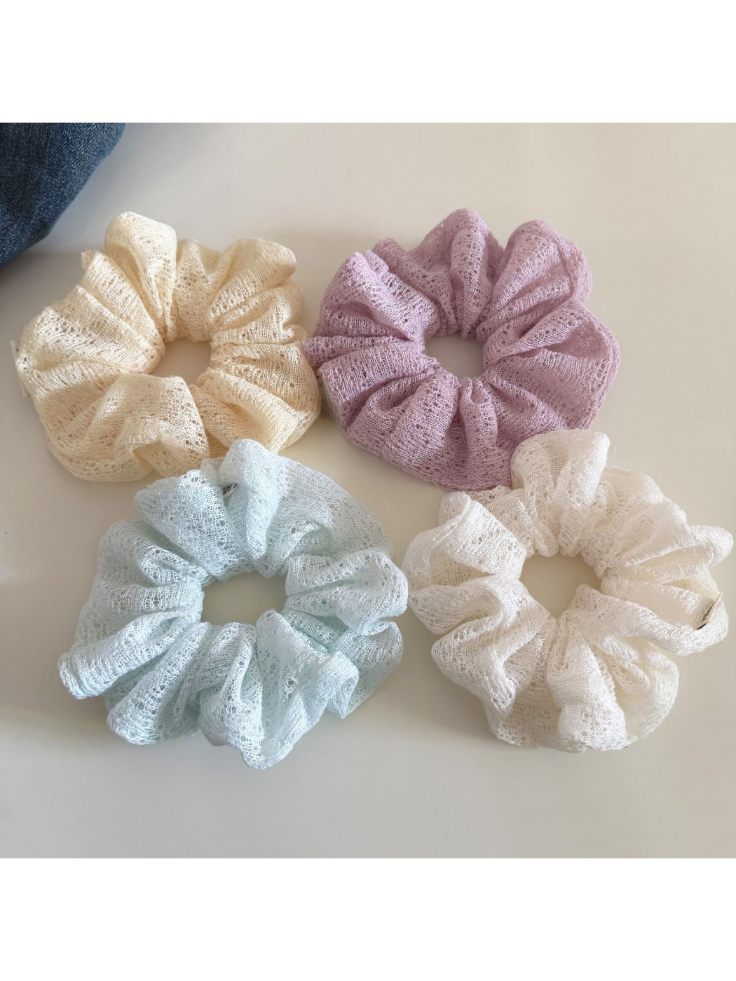 Gifty - Sweet Pretty Lace Scrunchie
