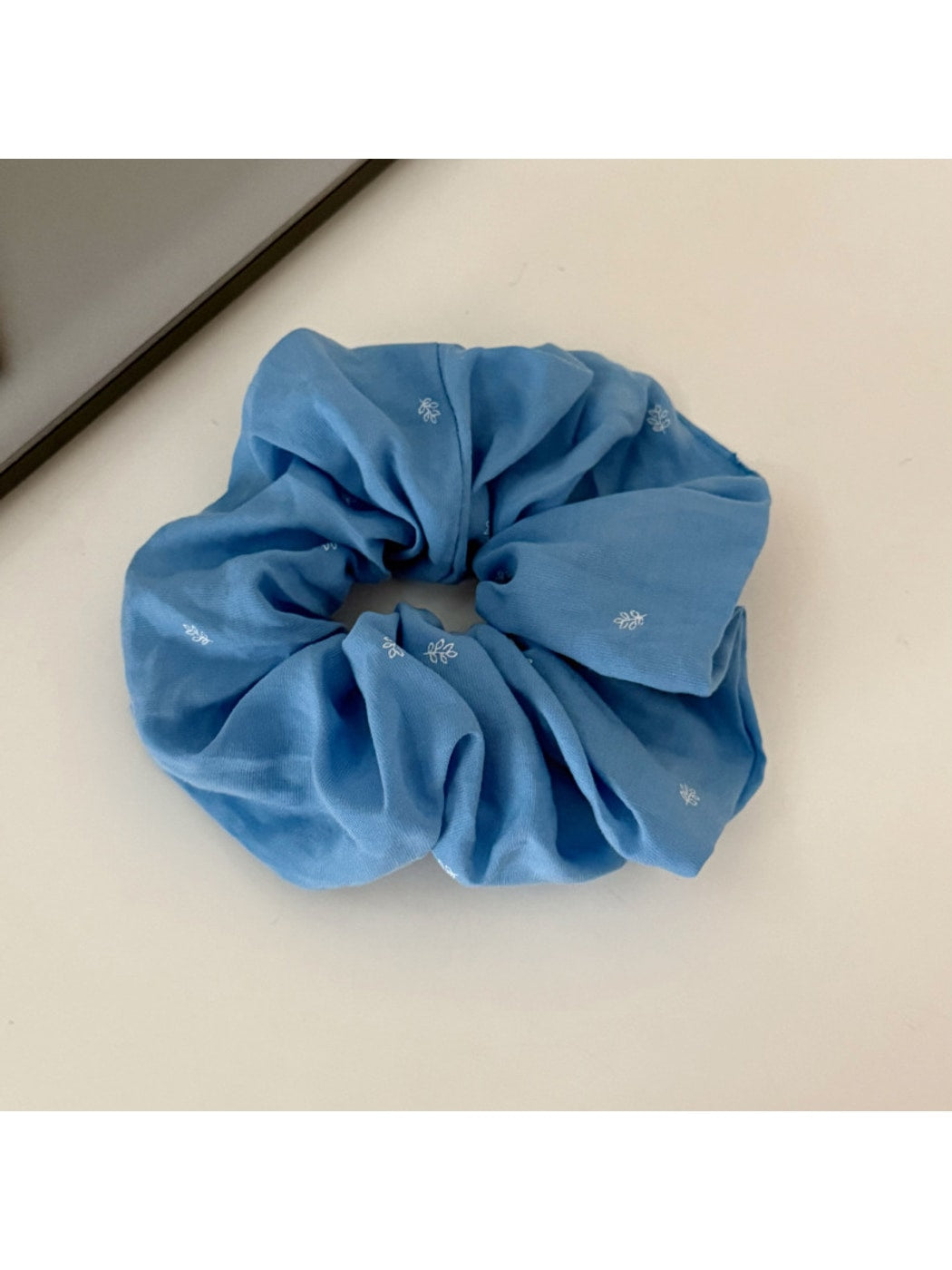 Gifty - Simple Floral Print Polyester Hair Scrunchie