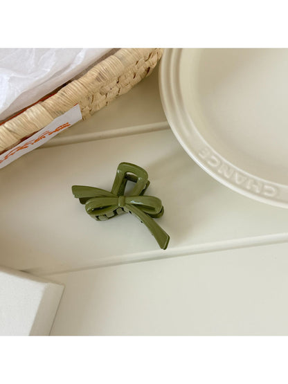 Beau - Glossy Bow Shape Plastic Claw Clip