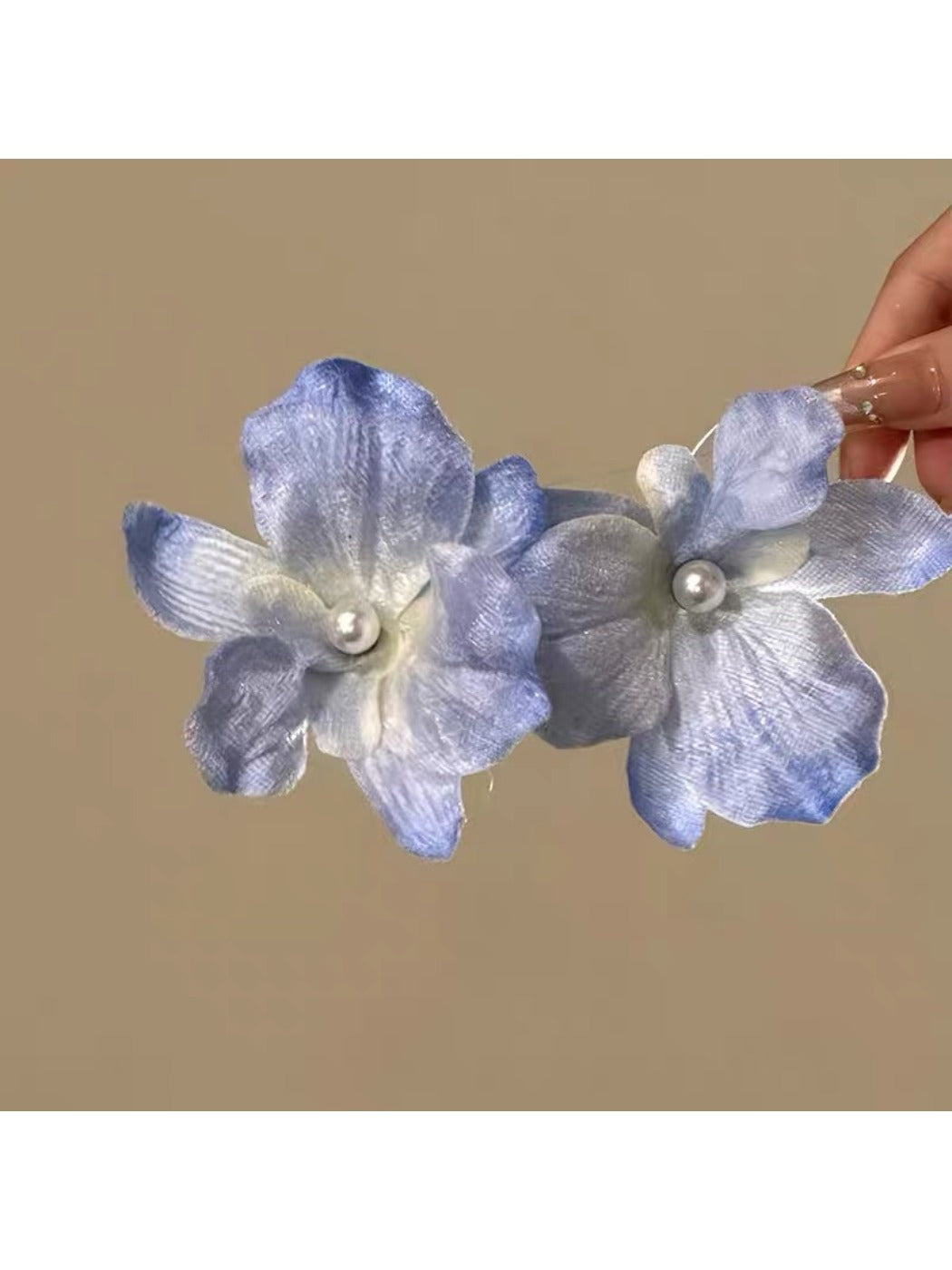 Earedge - Romantic Blue Flower Earrings
