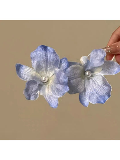 Earedge - Romantic Blue Flower Earrings