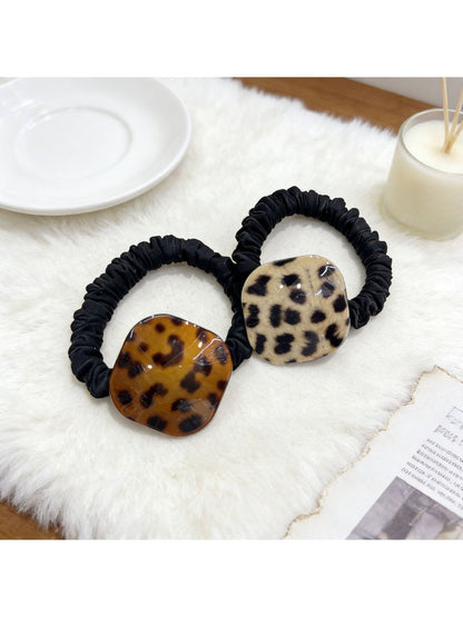 Gifty - Leopard Print Coil-Shaped Hair Tie