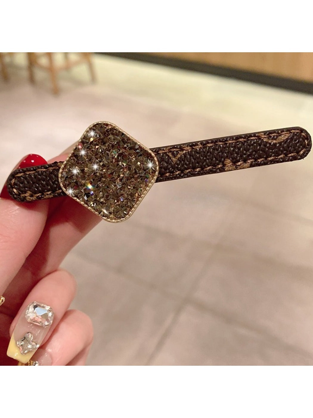 Beau - Vintage Coffee Straight Hair Clip