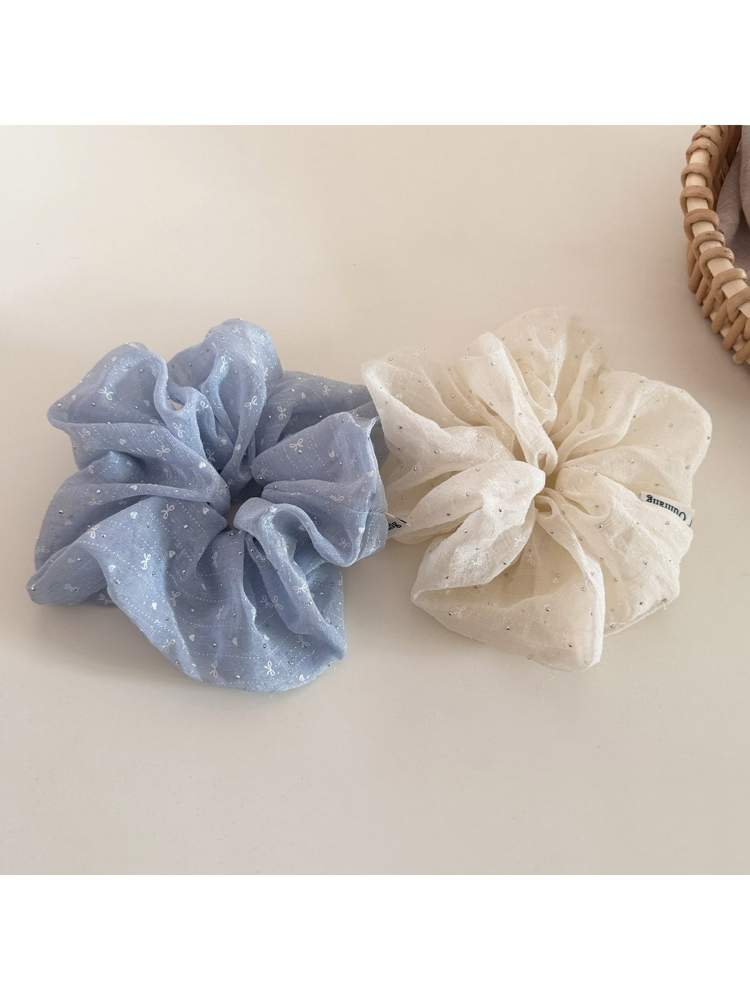 Gifty - Ruched Polyester Bow Detail Fabric Scrunchie