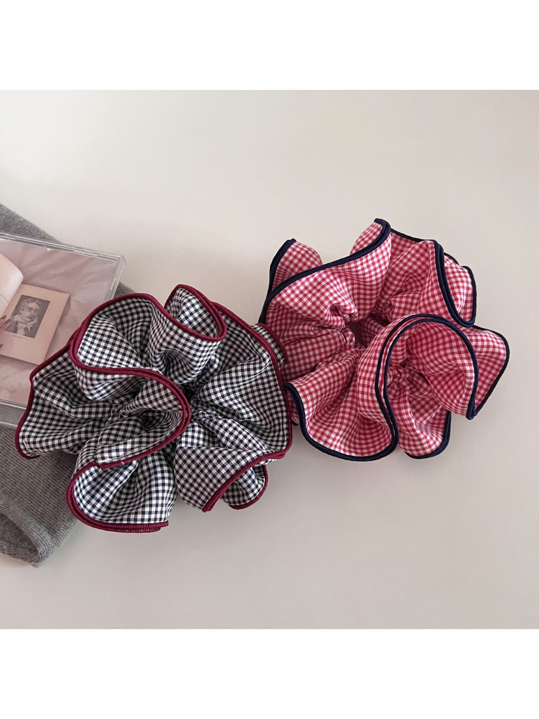 Gifty - Color Blocking Scrunchie Hair Tie