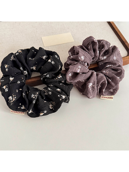 Gifty - Vintage Simple style Floral Ruched Scrunchie