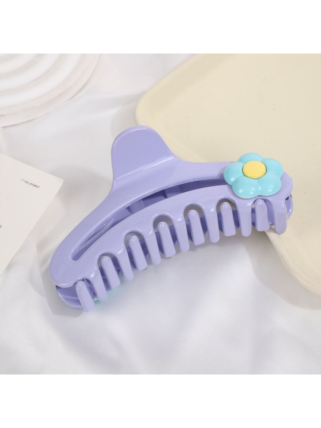Beau - Sweet Floral Plastic Claw Clip