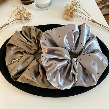 Gifty - Simple Dot Print Fashion Commuter Scrunchie
