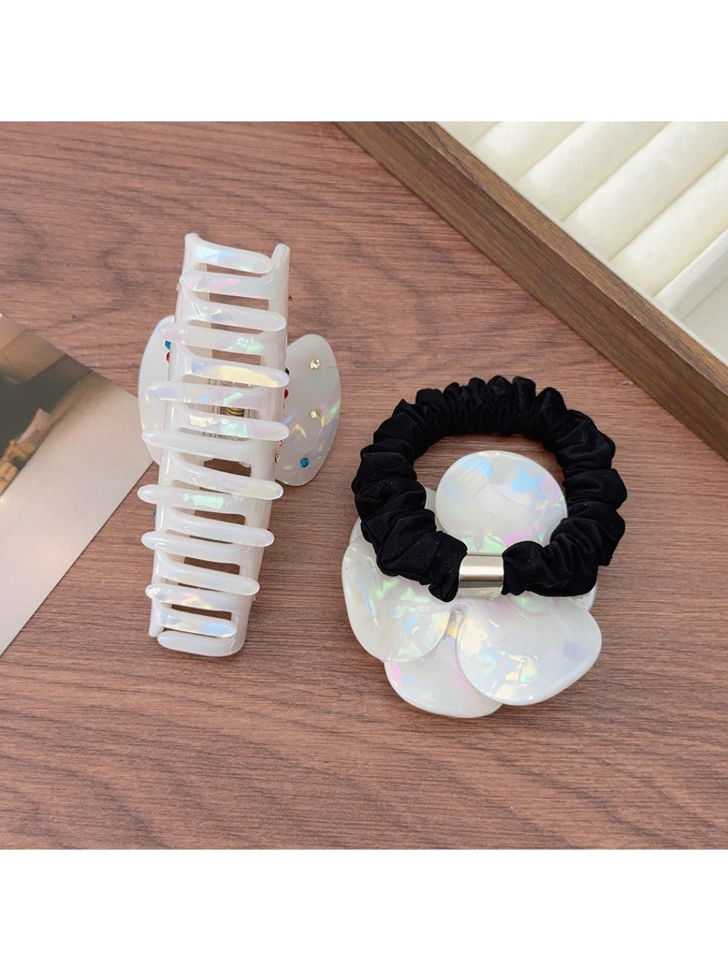 Beau - Chic Flower Scrunchie Claw Clip