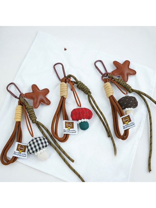 Keypus - Lucky Star Faux Leather Keychain