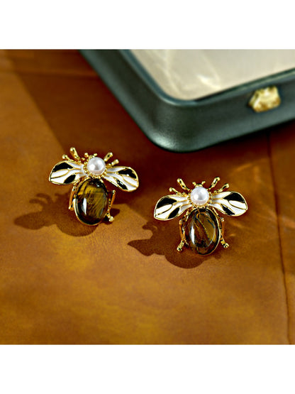 Earedge - Vintage Luxe Bee-Shaped Stud Earrings