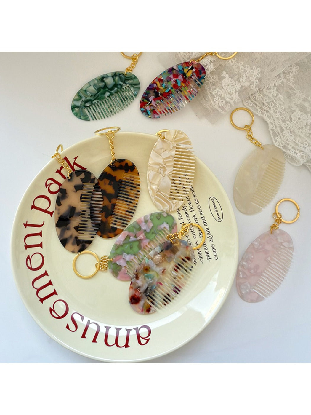 Keypus - Oval Leopard Print Comb Keychain