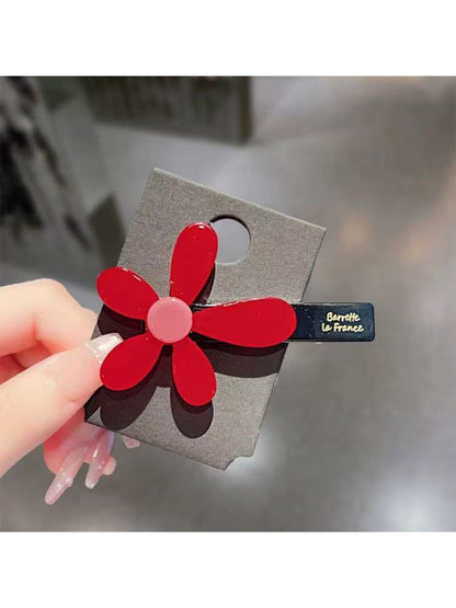 Beau - Small Red Flower Hair Clip