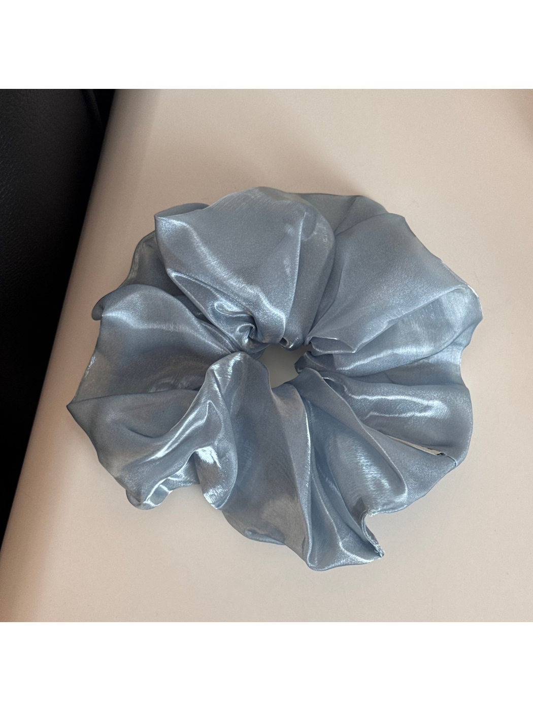 Gifty - Sheer Glossy Ruffle Polyester Scrunchie