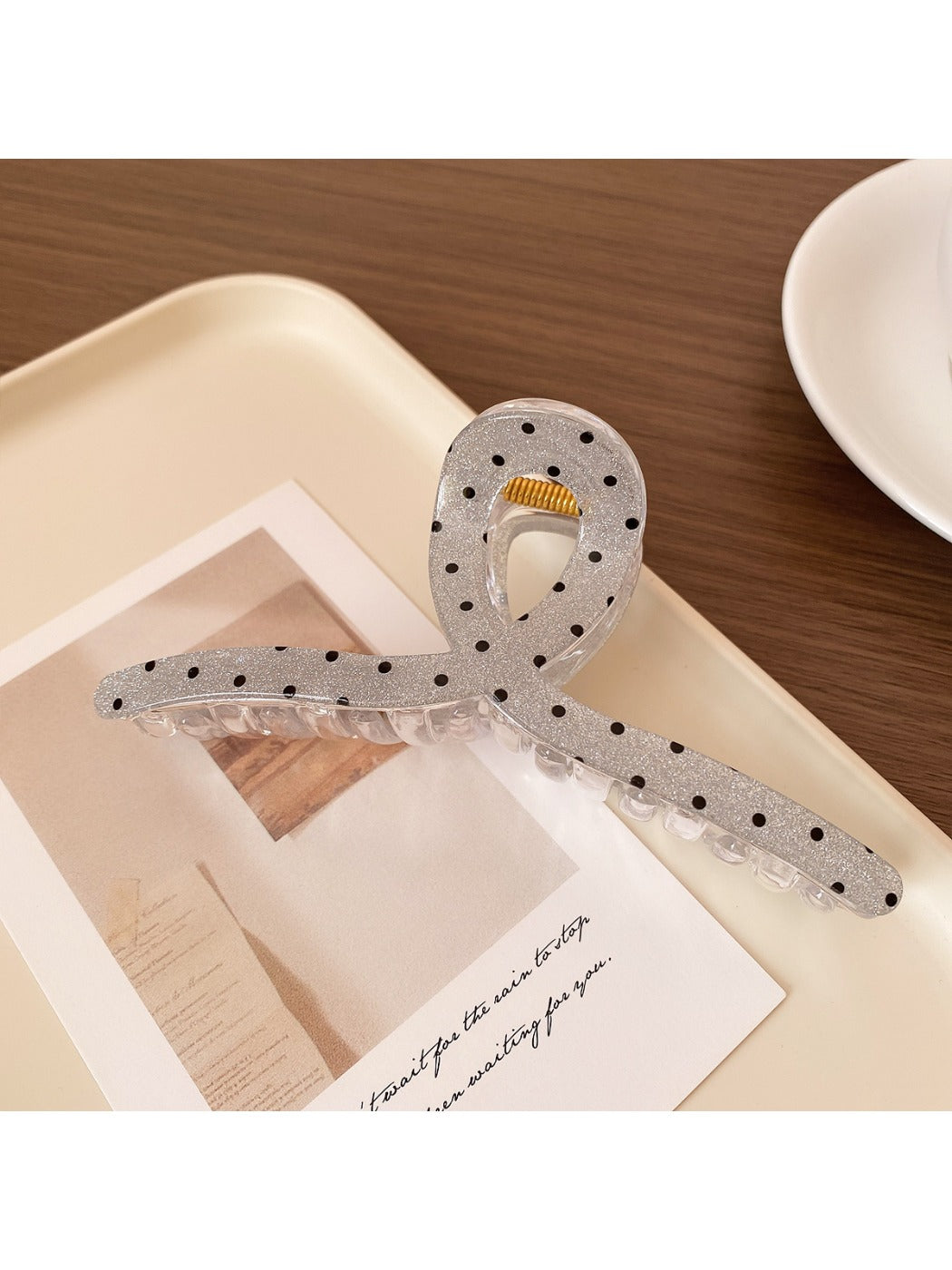Beau - Transparent Grid Hair Clip