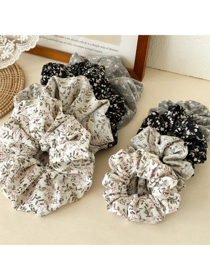 Gifty - Floral High Stretch Polyester Scrunchie