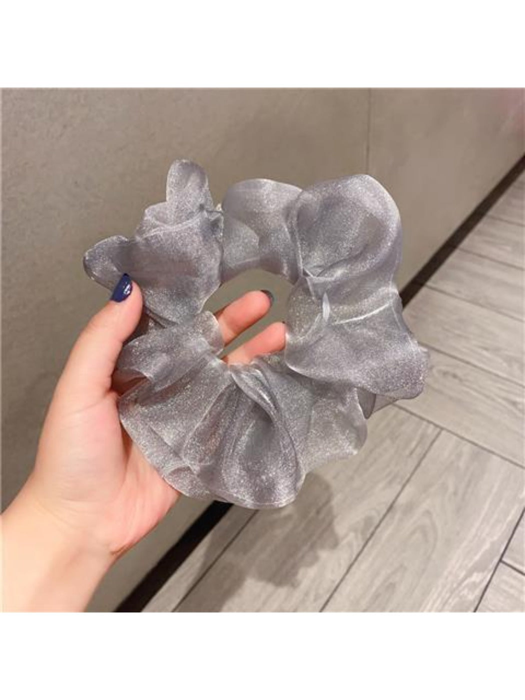 Gifty - Solid Glossy Versatile Scrunchie