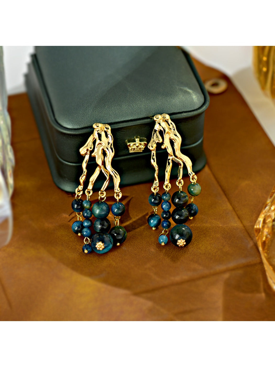 Earedge - Elegant and Sophisticated Tassel Earrings