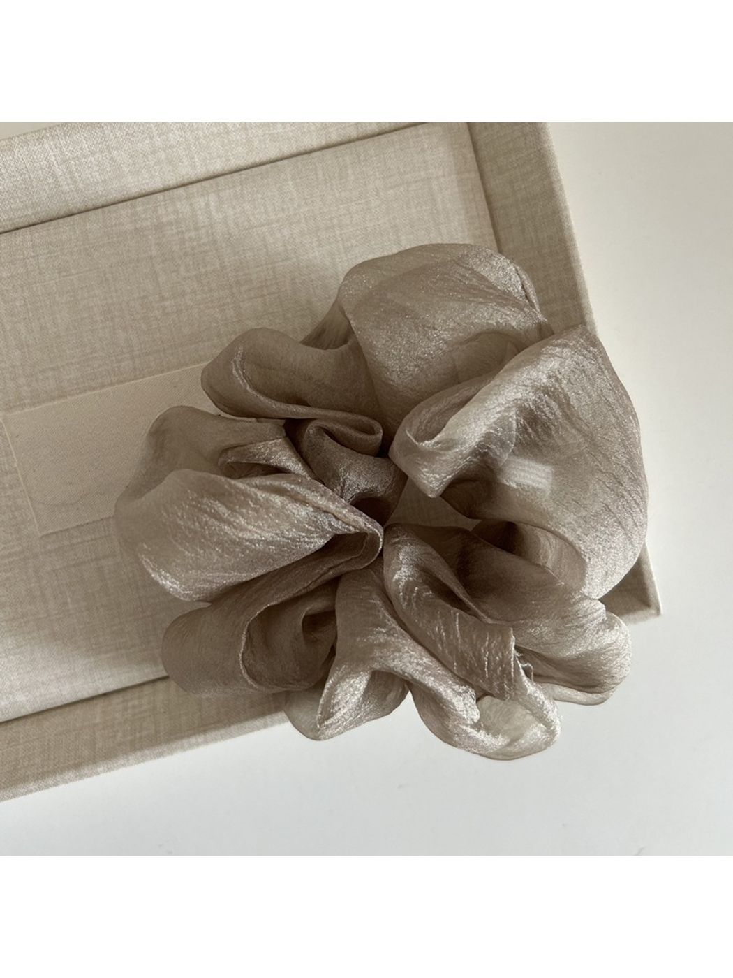 Gifty - Polyester Ruched Oversized Hair Scrunchie