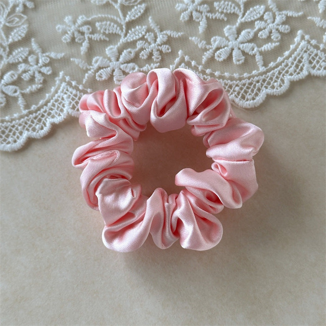 Oversized Glossy Scrunchie Collection variant image