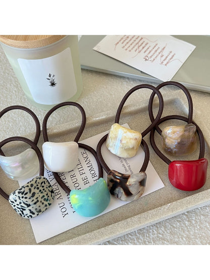 Gifty - Retro Geometric Cube Hair Tie