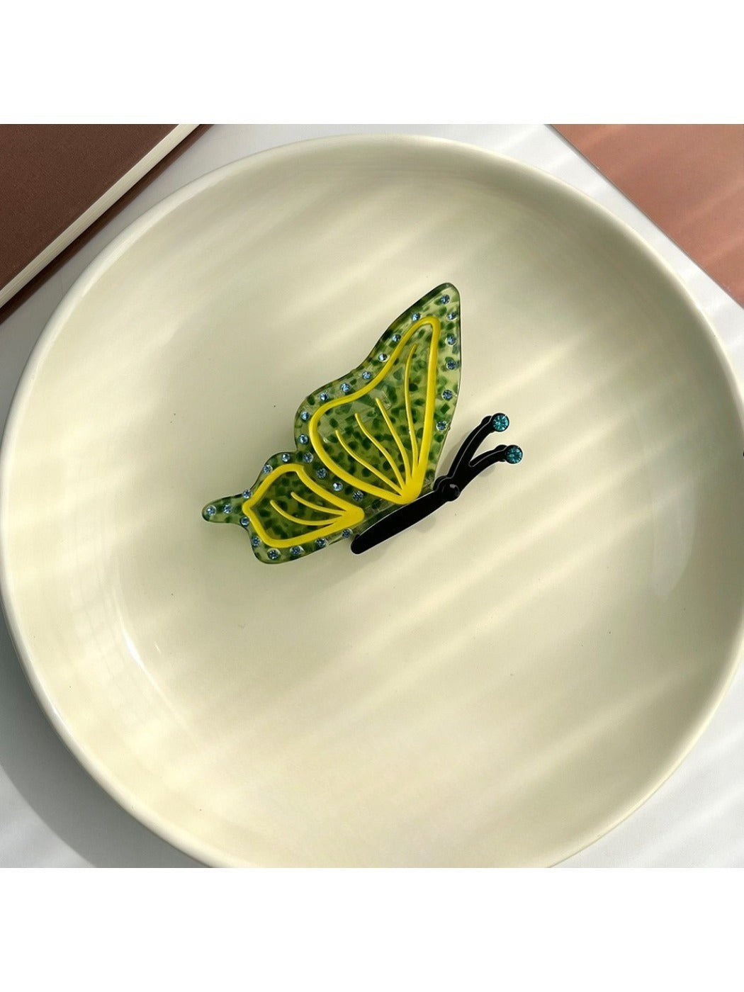 Beau - Polka Dot 3D Butterfly Hair Clip