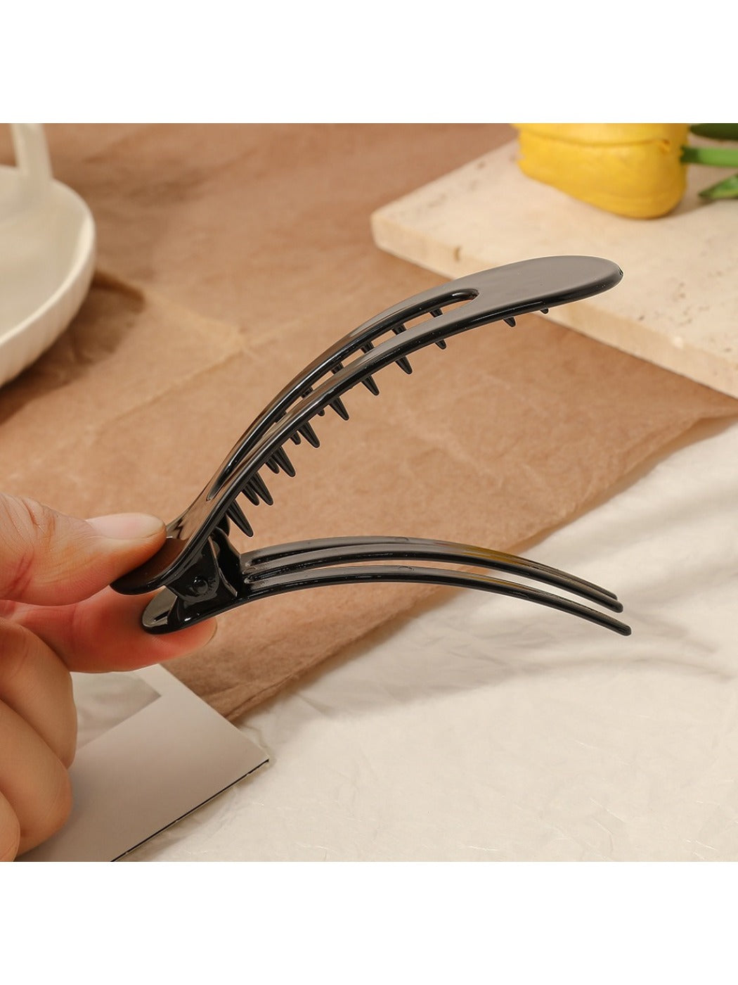 Beau - Oval Shaped Pretty Hair Clip