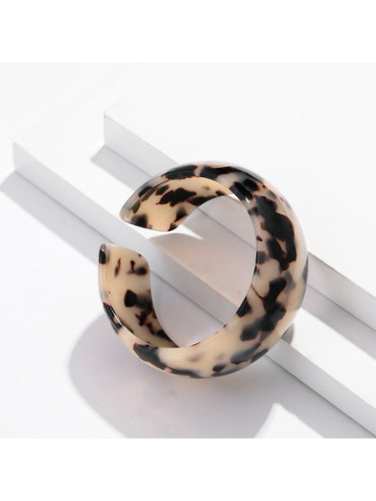 Lovra vintage ombre open cuff bracelet worn on wrist showcasing fit and style