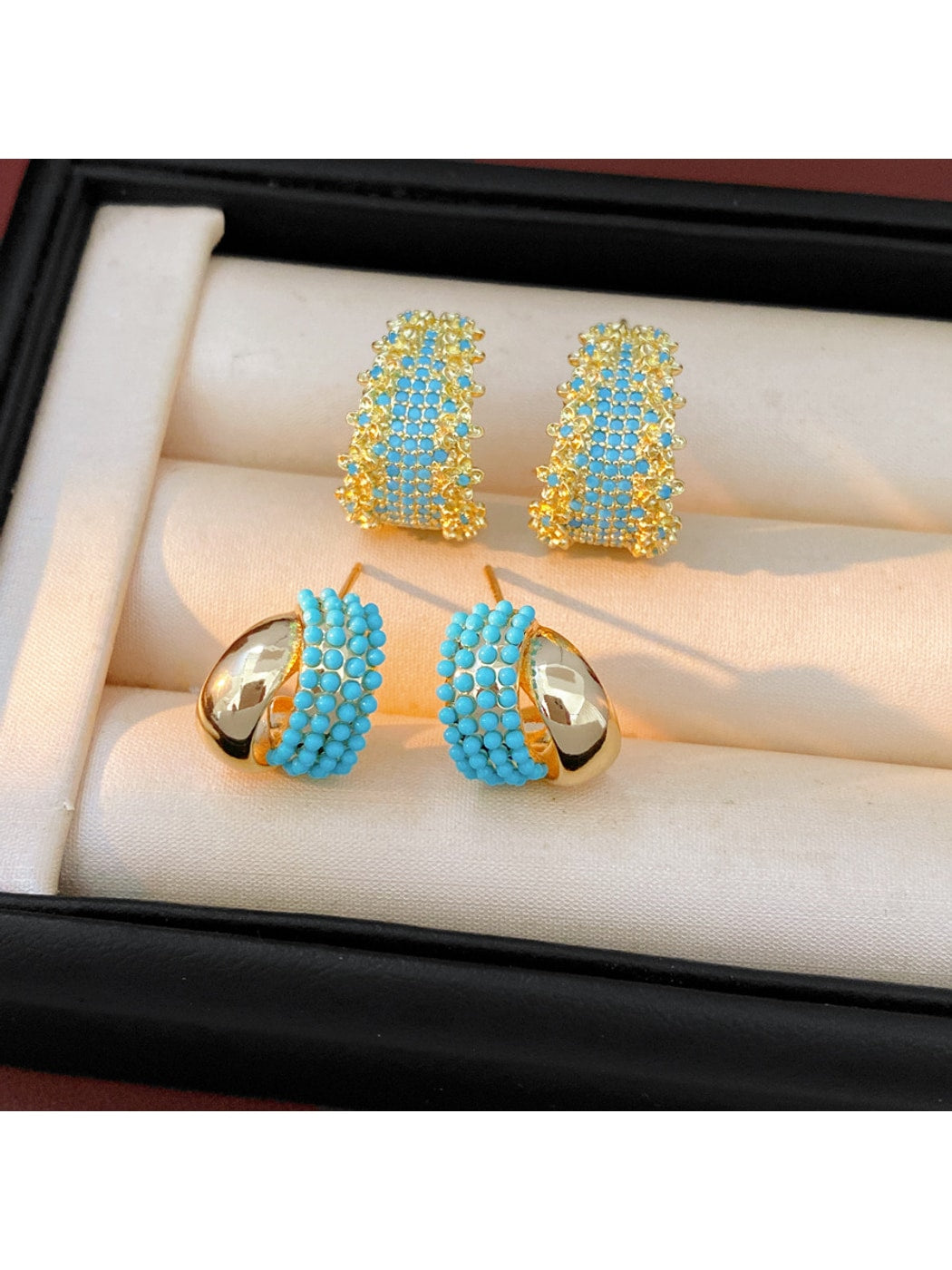 Earedge - Geometric C Shape Vintage Style Stud Earrings