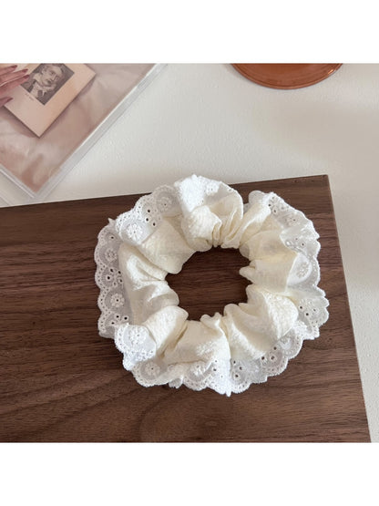 Gifty - Sweet Small Floral Lace Trim Scrunchie