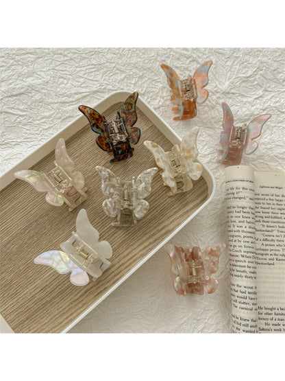 Side view of Beau butterfly claw clip highlighting the clip mechanism