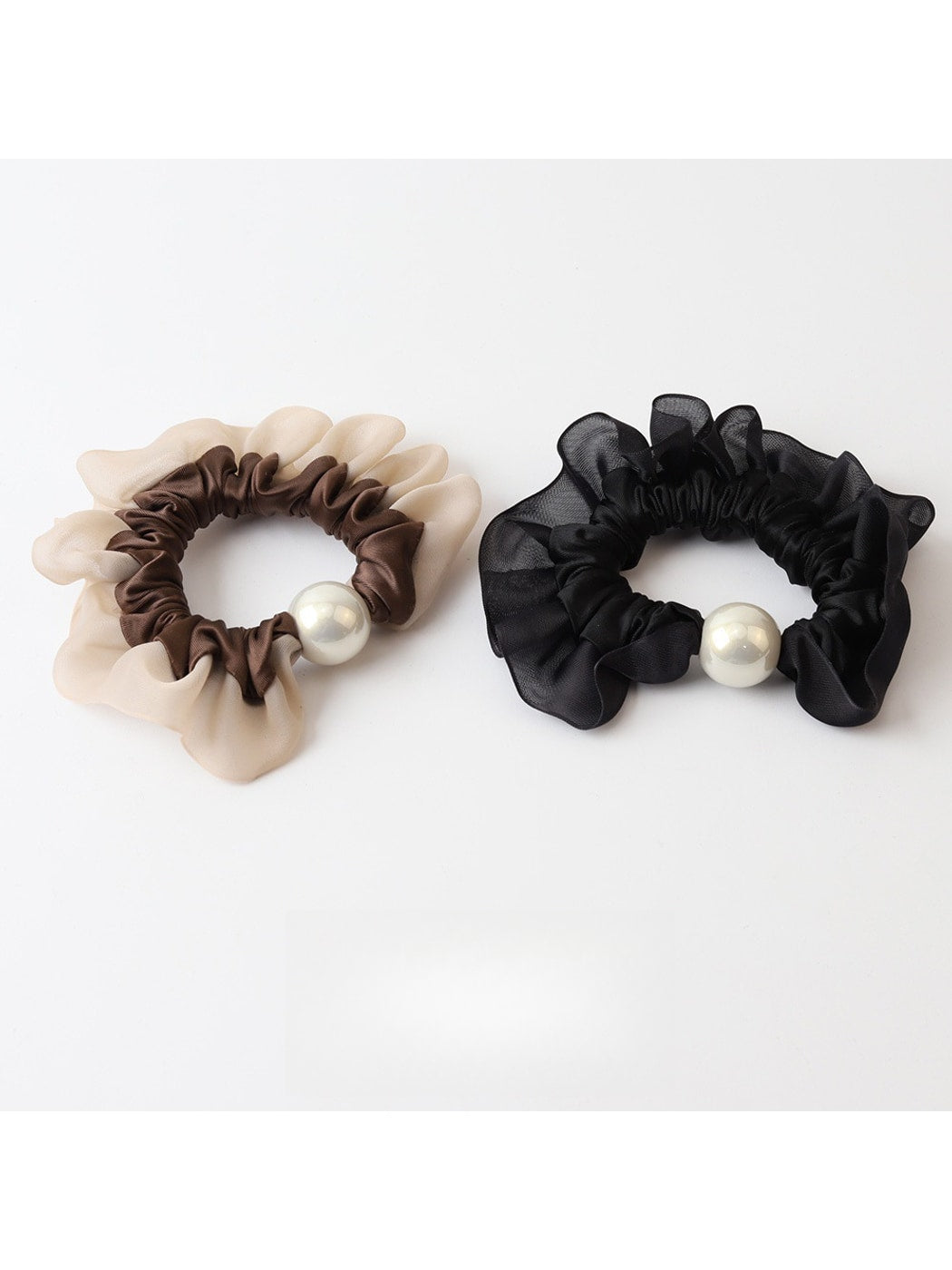 Gifty - Gathered Satin Look Scrunchie