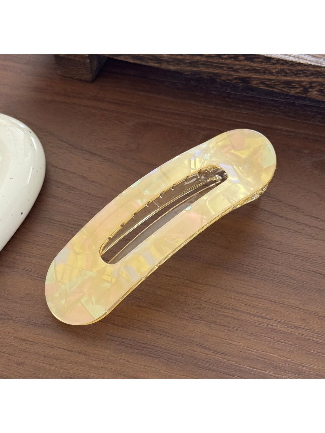 Beau - Marbled Heart Cutout Acrylic Hair Clip